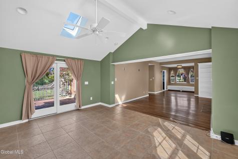 1189 Mcclellan Street Schenectady NY 12309