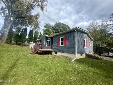 31 Penny Lane Averill Park NY 12018