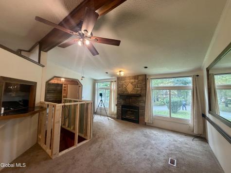 31 Penny Lane Averill Park NY 12018