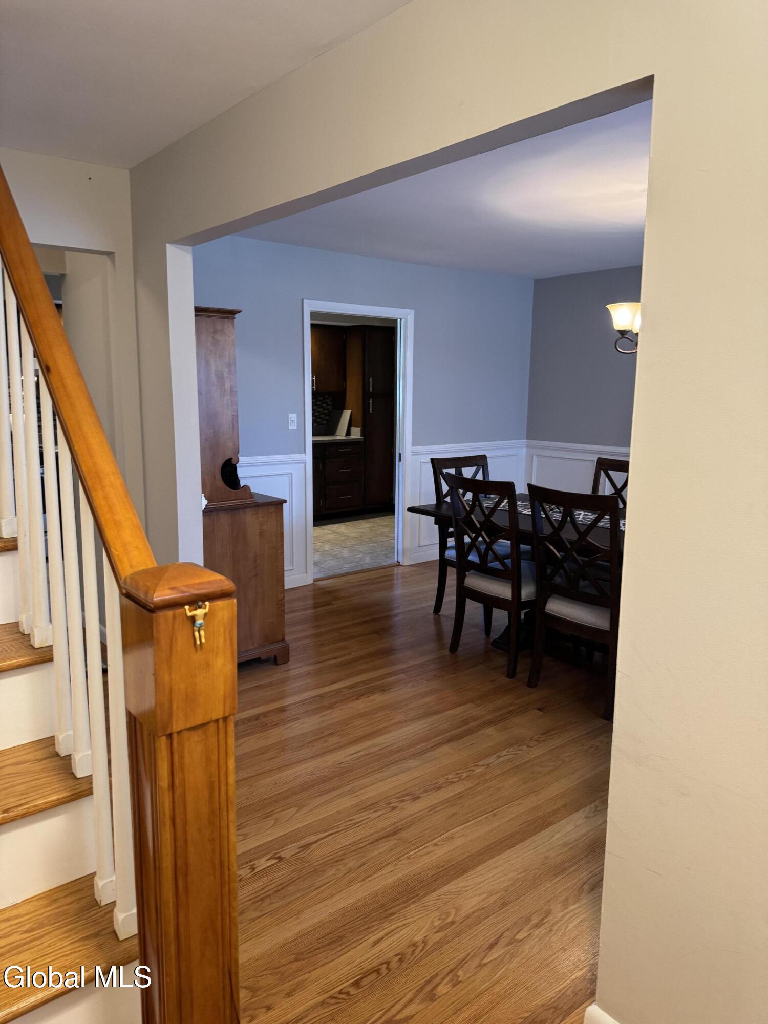 16 Sunset Troy NY 12180