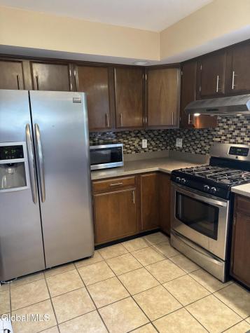 16 Sunset Troy NY 12180