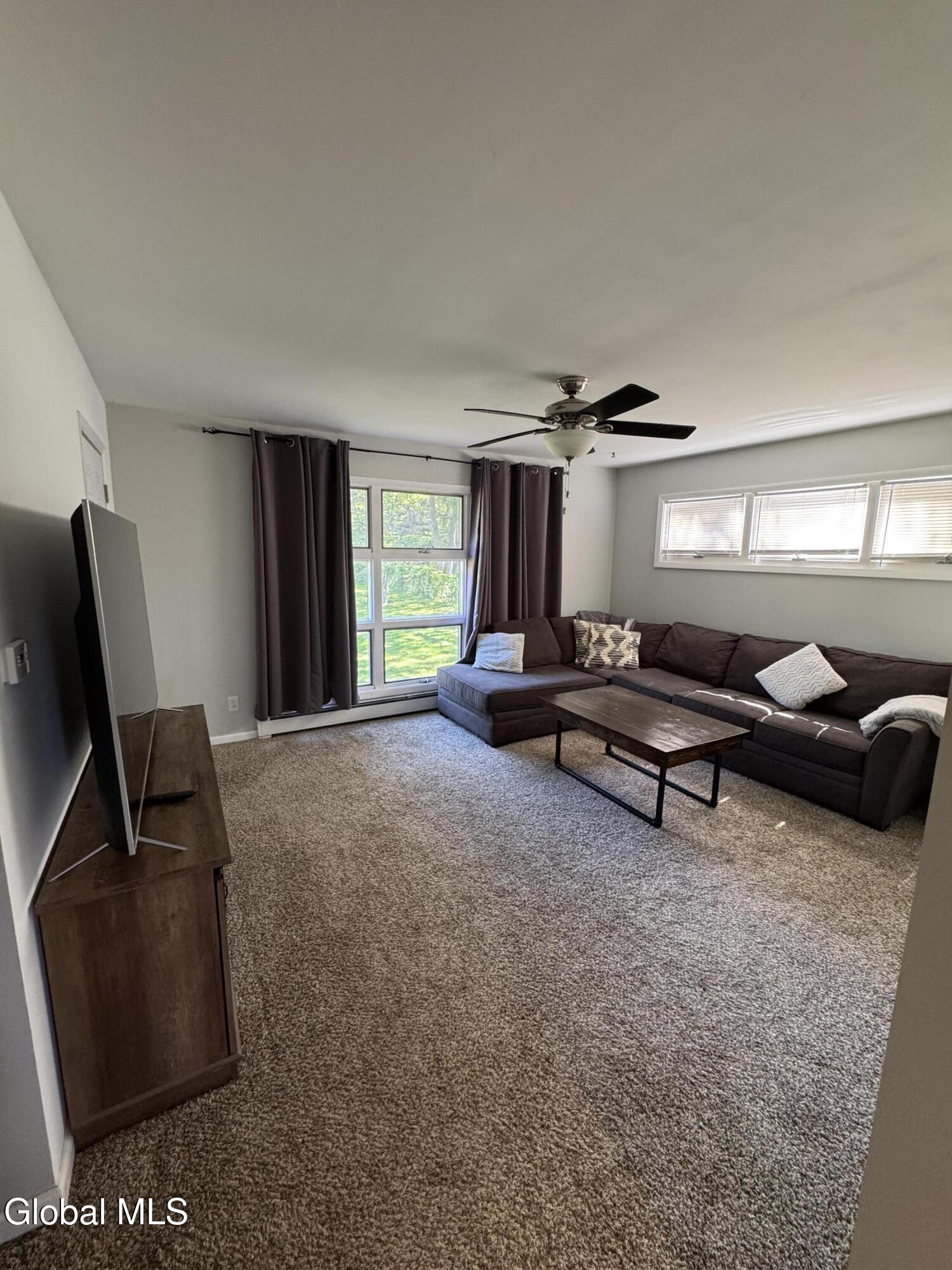 16 Sunset Troy NY 12180