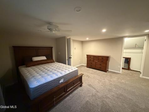 16 Sunset Troy NY 12180