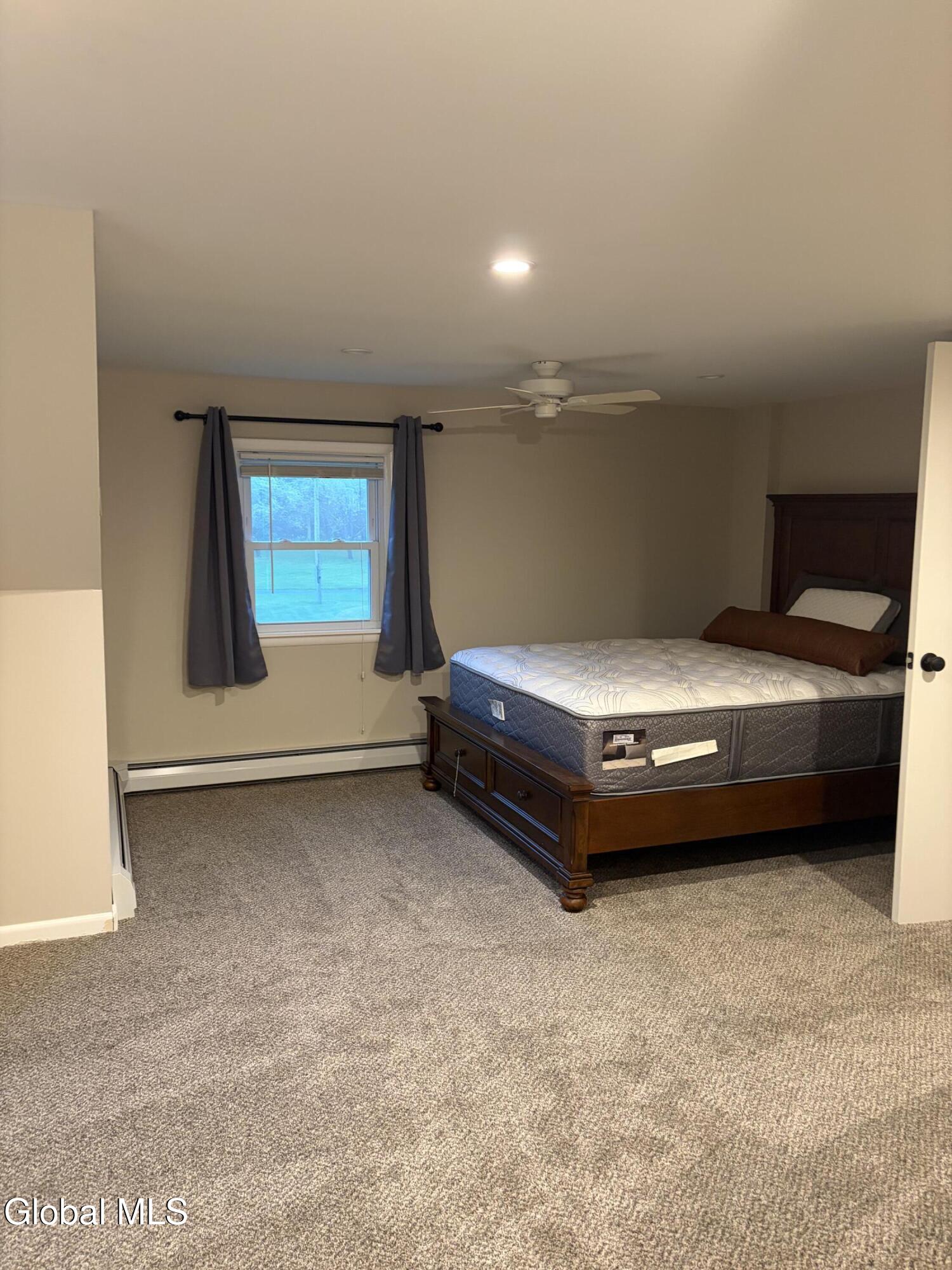 16 Sunset Troy NY 12180