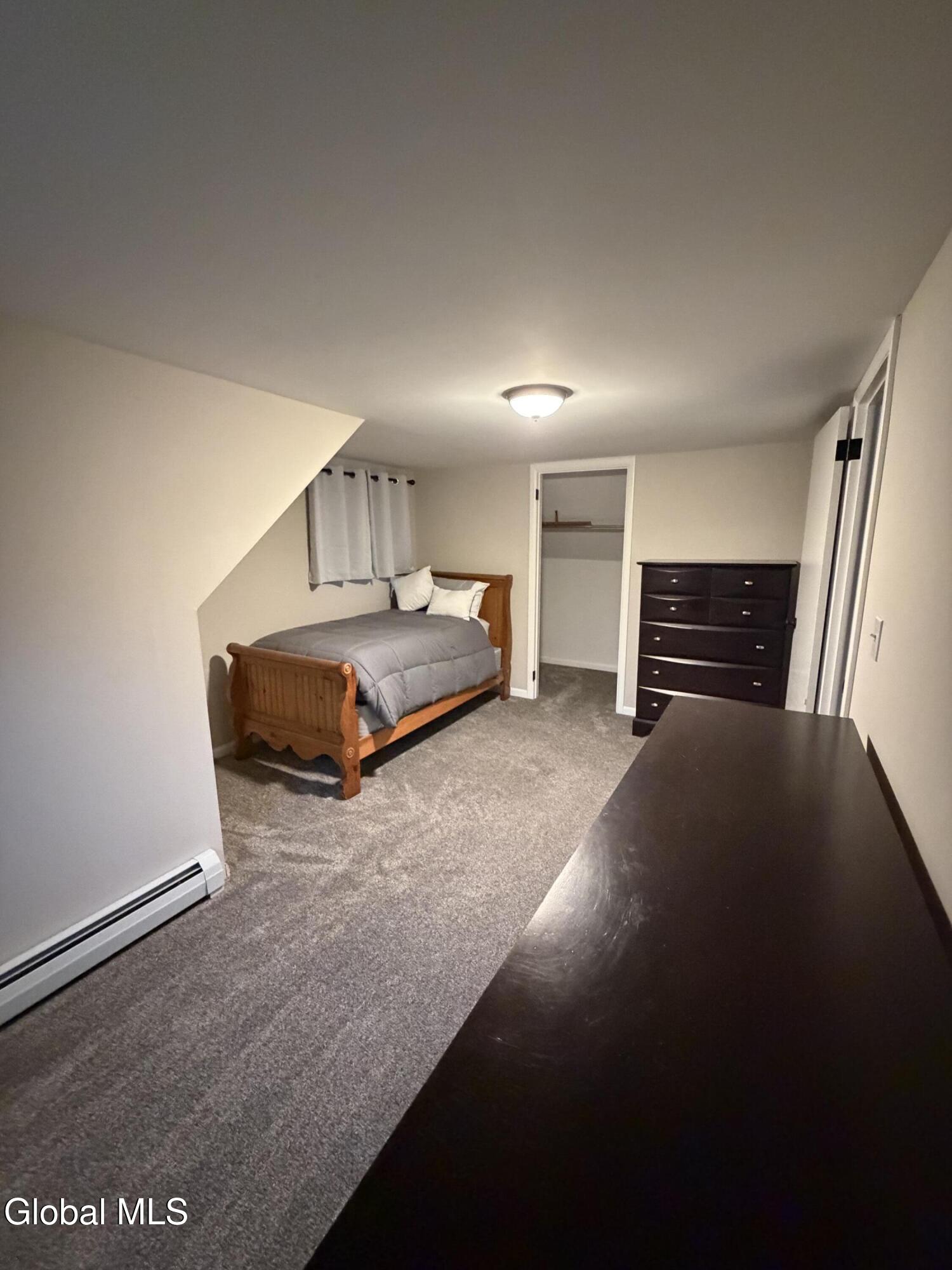 16 Sunset Troy NY 12180