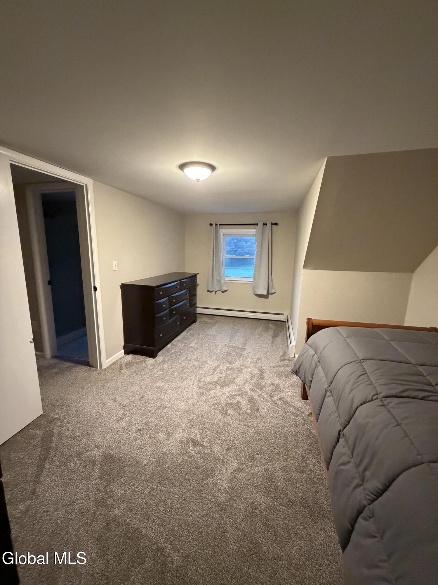 16 Sunset Troy NY 12180