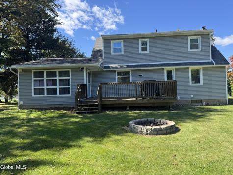 16 Sunset Troy NY 12180