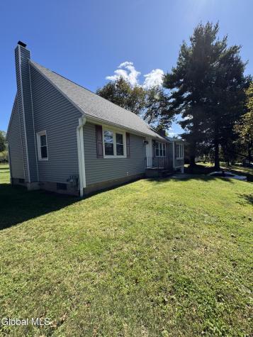 16 Sunset Troy NY 12180