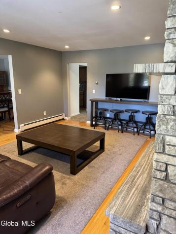 16 Sunset Troy NY 12180