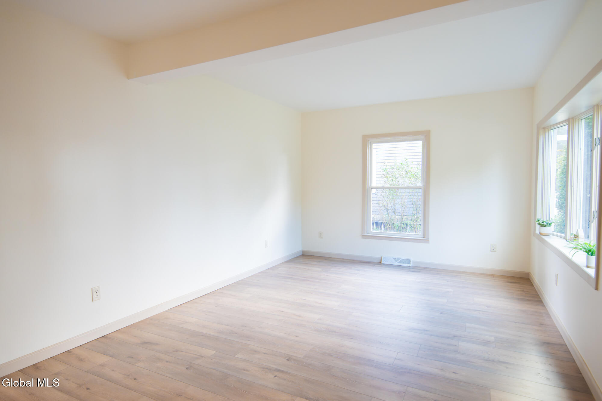 7 Bowman Avenue Glens Falls NY 12801