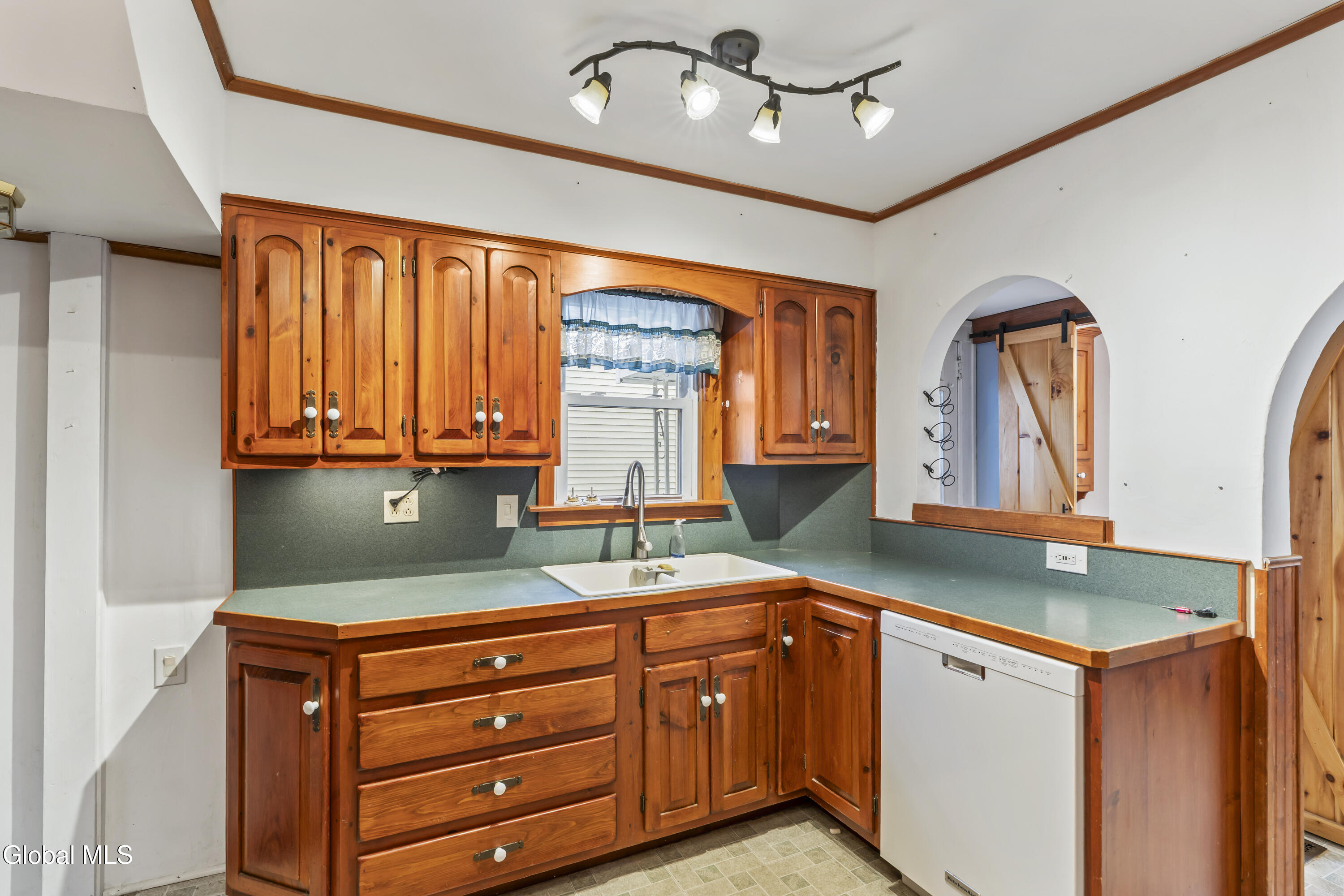 134 Oakland Avenue Gloversville NY 12078