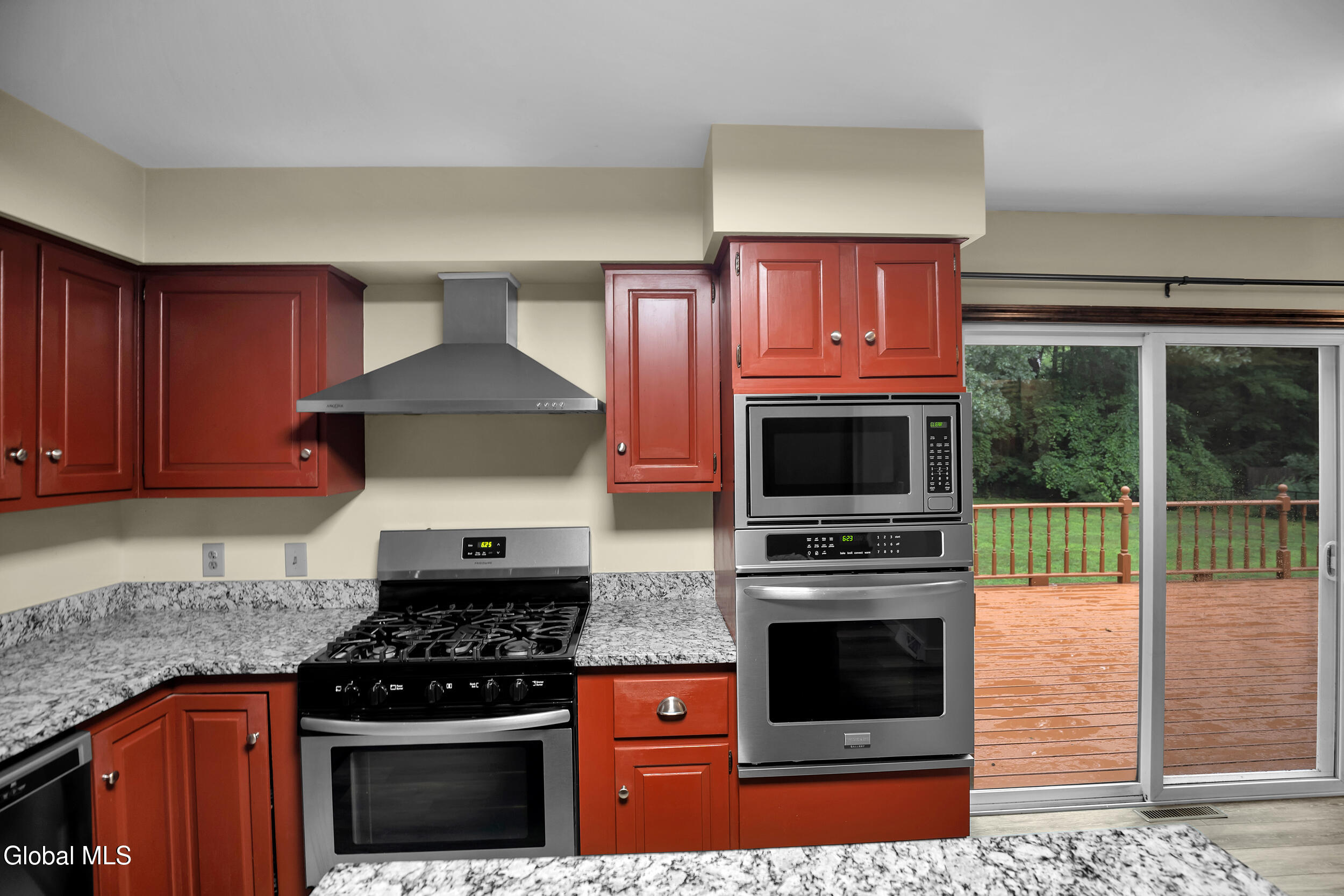 47 Canterbury Road Clifton Park NY 12065