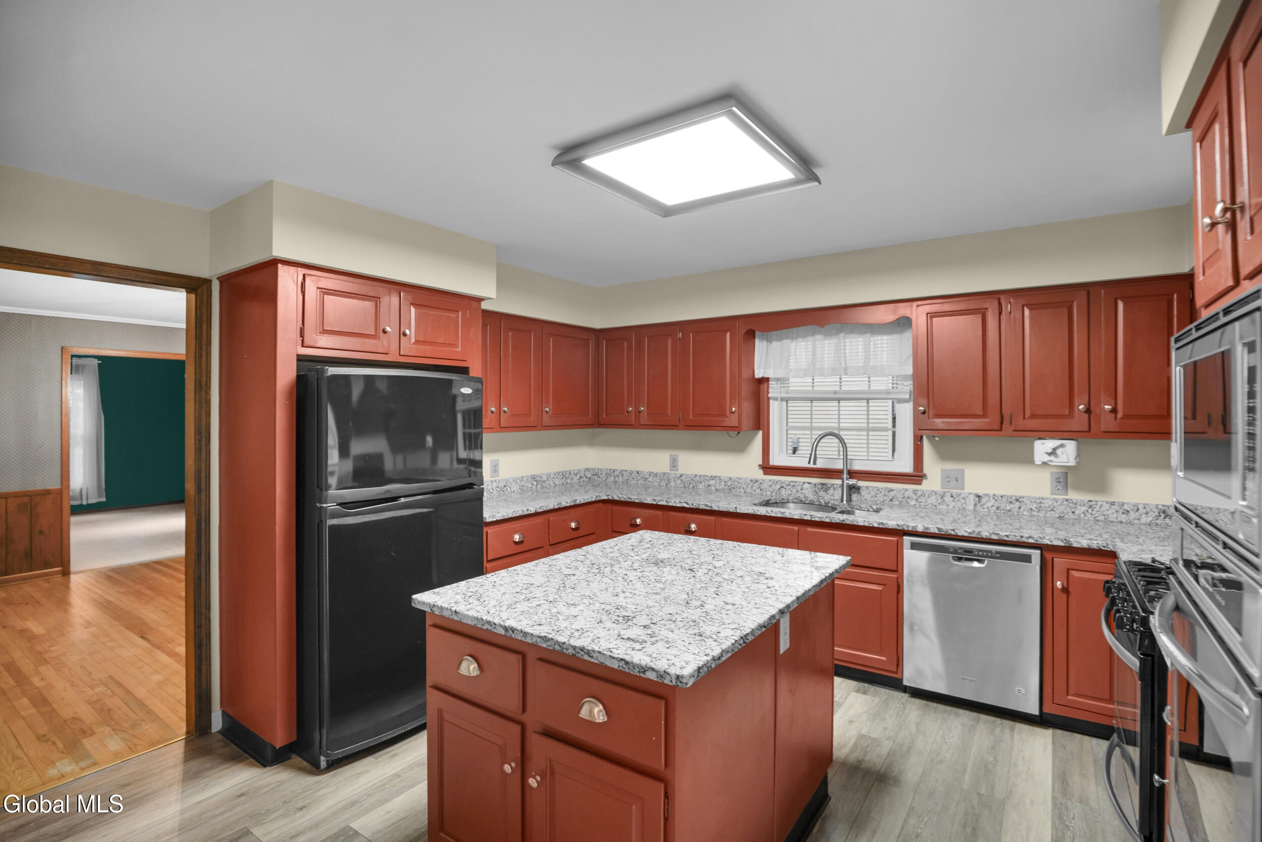 47 Canterbury Road Clifton Park NY 12065