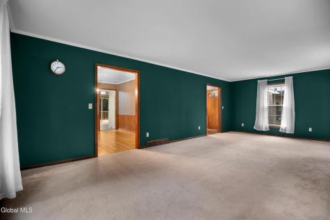 47 Canterbury Road Clifton Park NY 12065