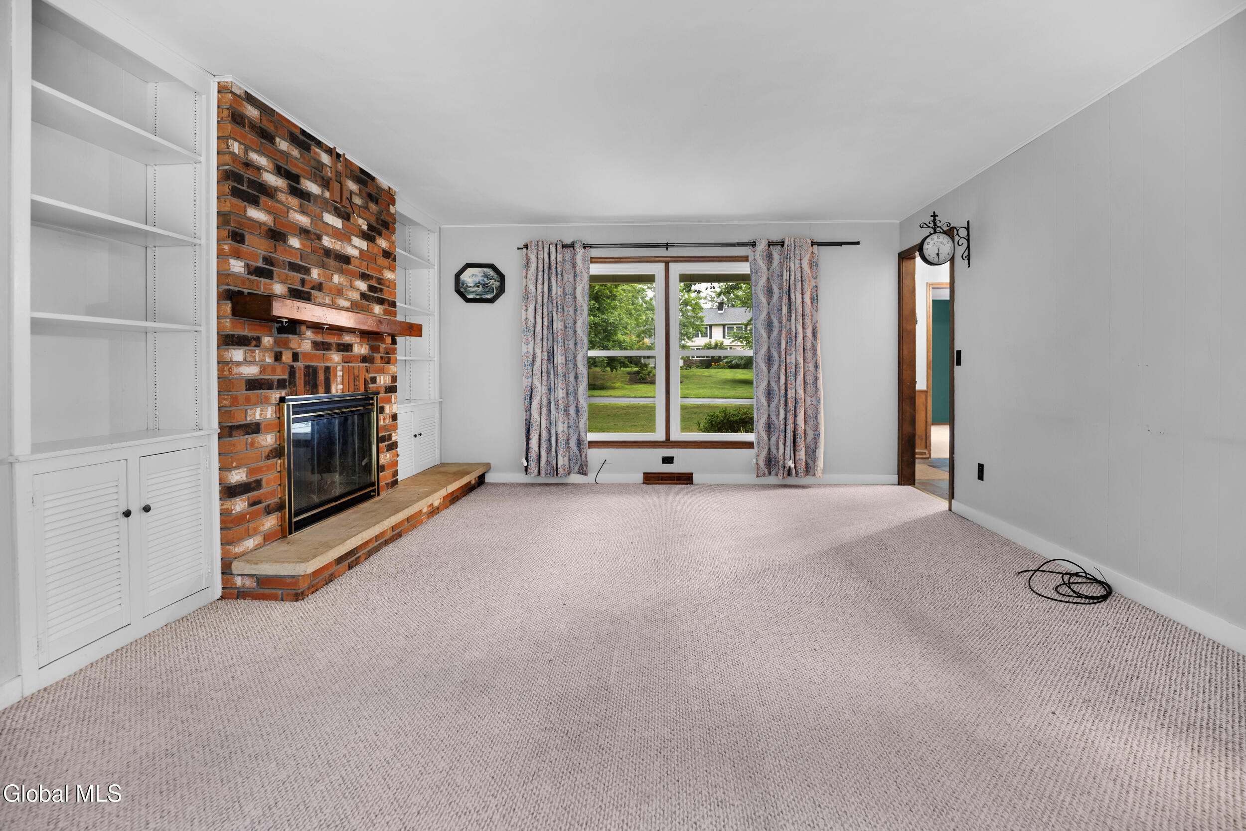 47 Canterbury Road Clifton Park NY 12065