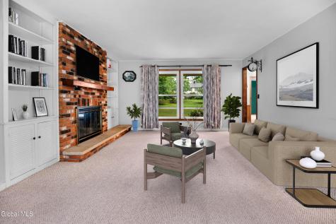 47 Canterbury Road Clifton Park NY 12065