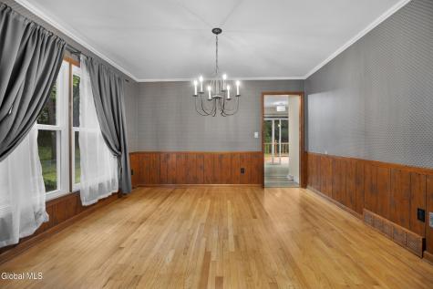 47 Canterbury Road Clifton Park NY 12065