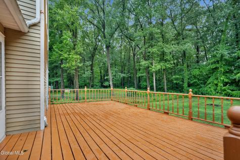 47 Canterbury Road Clifton Park NY 12065