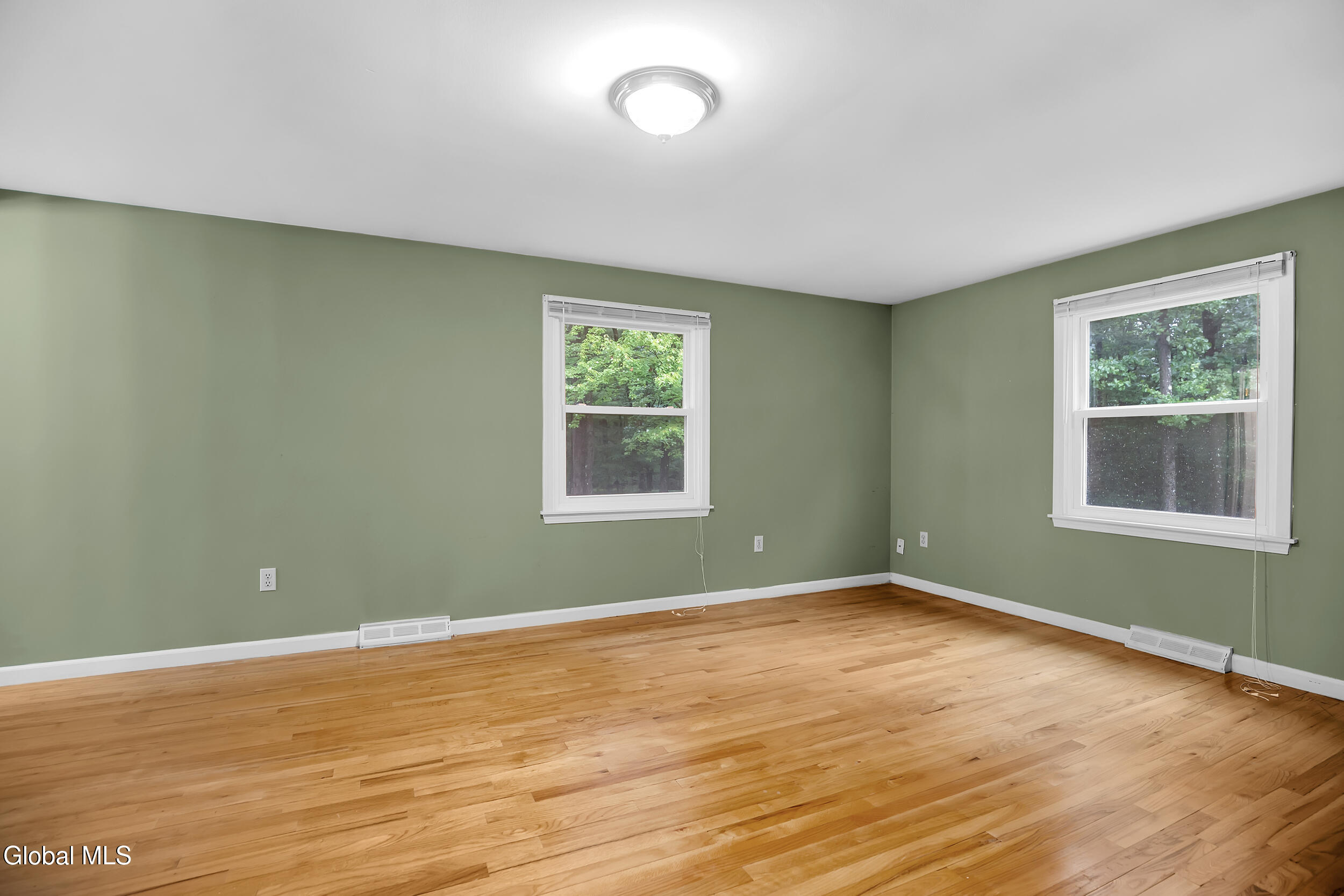 47 Canterbury Road Clifton Park NY 12065