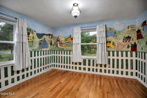 47 Canterbury Road Clifton Park NY 12065