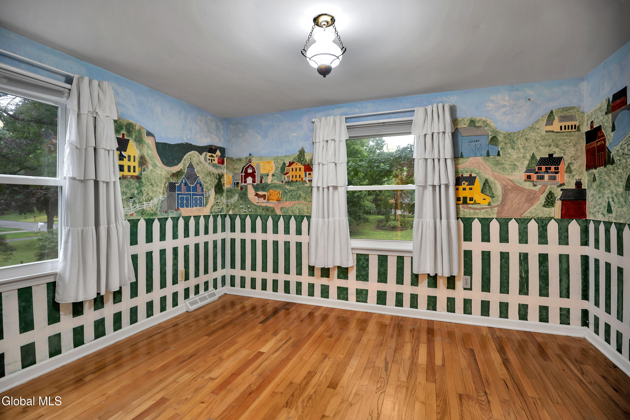 47 Canterbury Road Clifton Park NY 12065