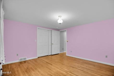47 Canterbury Road Clifton Park NY 12065