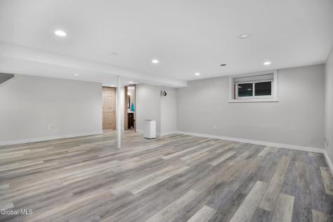 47 Canterbury Road Clifton Park NY 12065