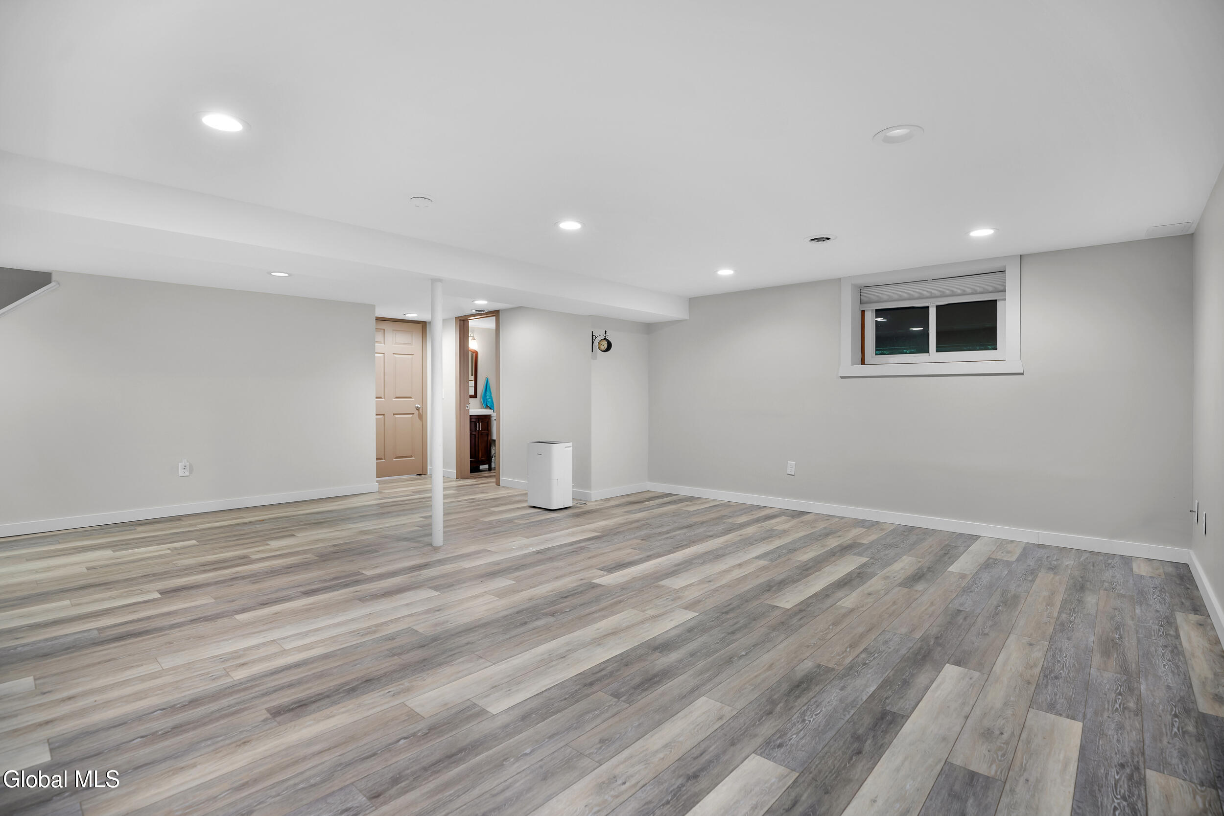 47 Canterbury Road Clifton Park NY 12065