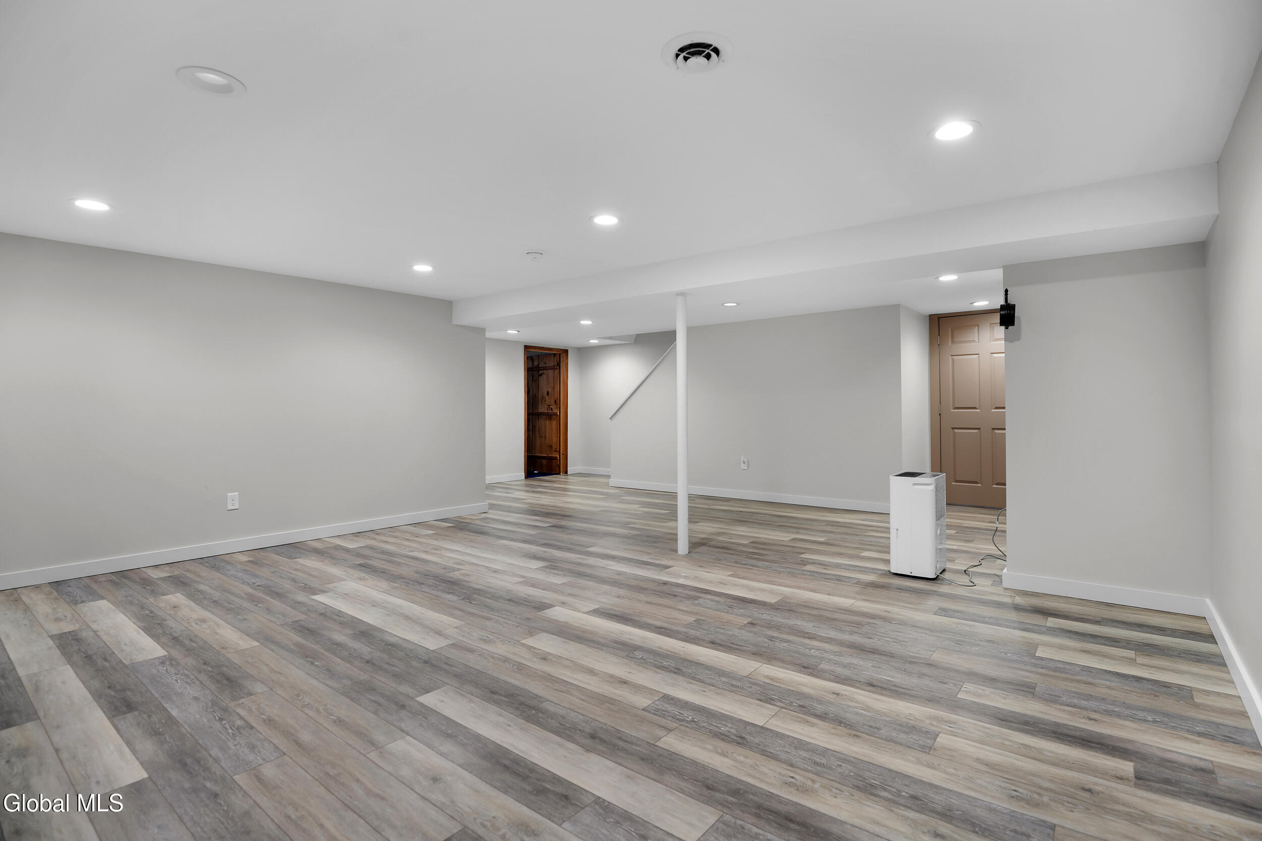 47 Canterbury Road Clifton Park NY 12065