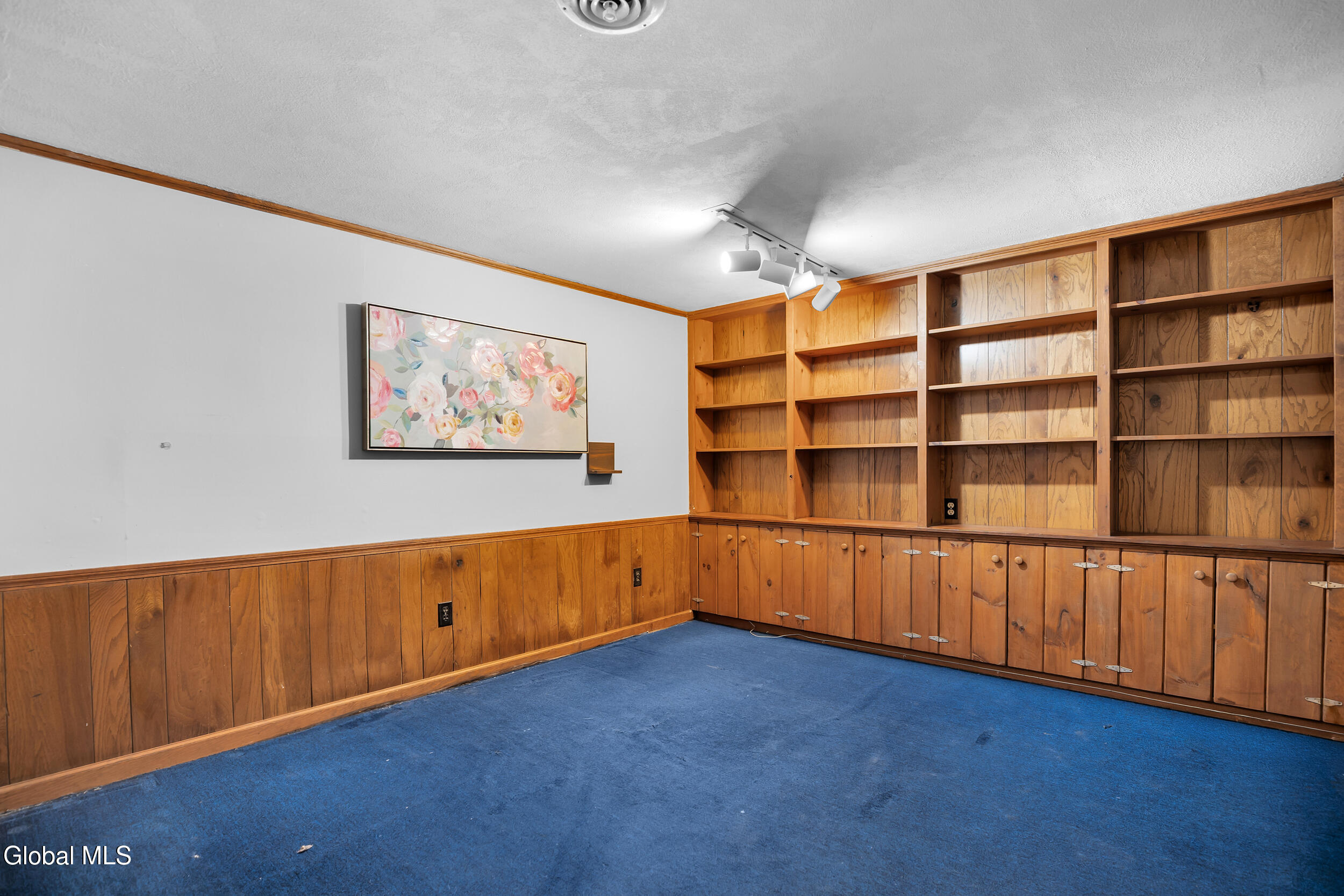 47 Canterbury Road Clifton Park NY 12065