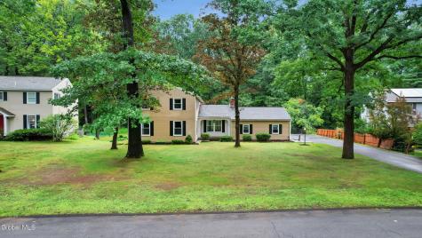 47 Canterbury Road Clifton Park NY 12065
