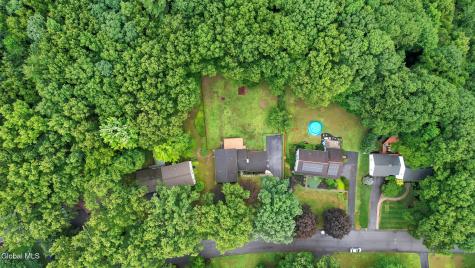 47 Canterbury Road Clifton Park NY 12065