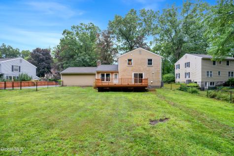 47 Canterbury Road Clifton Park NY 12065