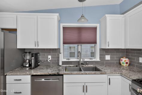 809 Thompson Street Schenectady NY 12306