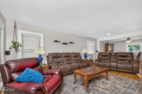 809 Thompson Street Schenectady NY 12306