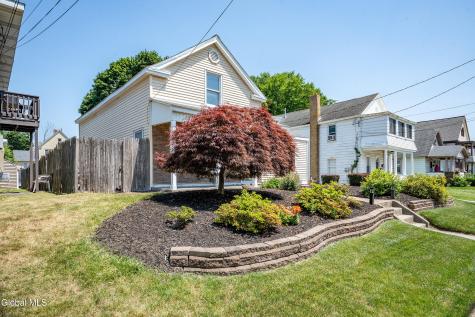 809 Thompson Street Schenectady NY 12306