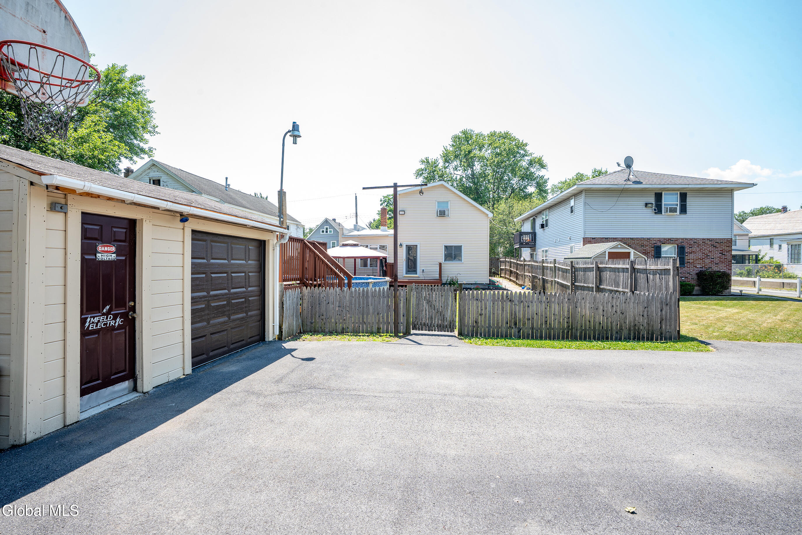 809 Thompson Street Schenectady NY 12306