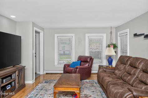 809 Thompson Street Schenectady NY 12306