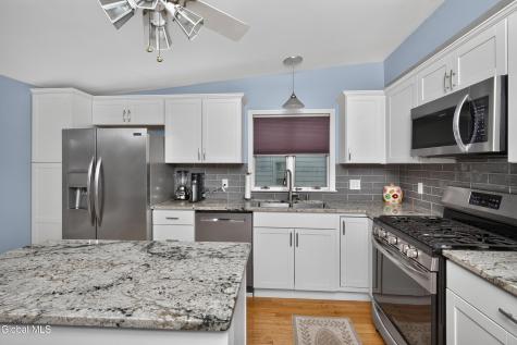 809 Thompson Street Schenectady NY 12306