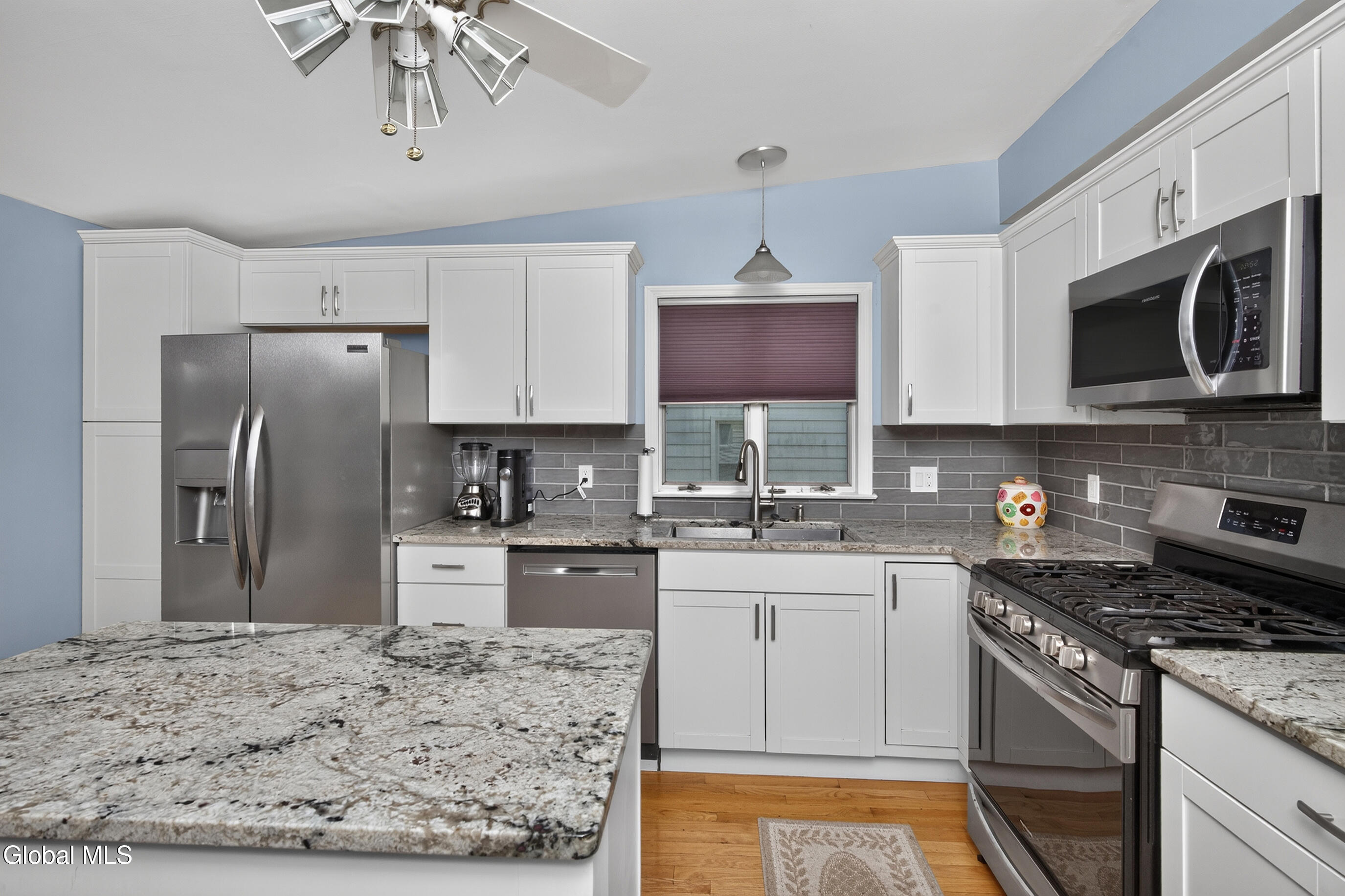 809 Thompson Street Schenectady NY 12306