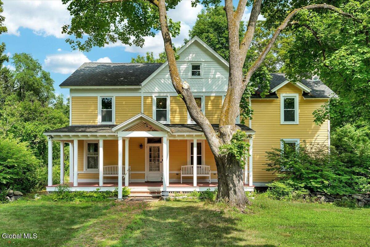 18 Gaffney Lane Kinderhook NY 12106