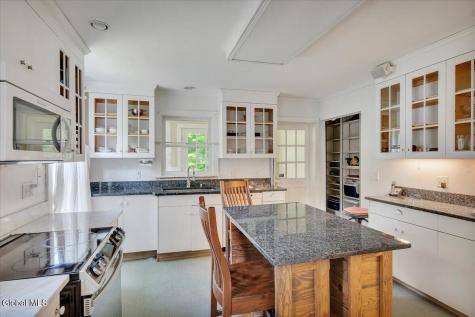 18 Gaffney Lane Kinderhook NY 12106