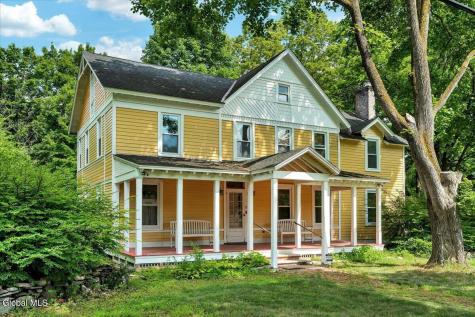 18 Gaffney Lane Kinderhook NY 12106