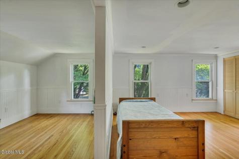 18 Gaffney Lane Kinderhook NY 12106