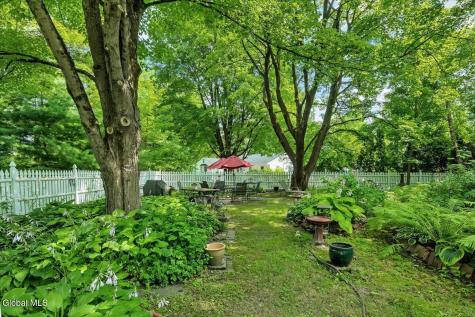 18 Gaffney Lane Kinderhook NY 12106