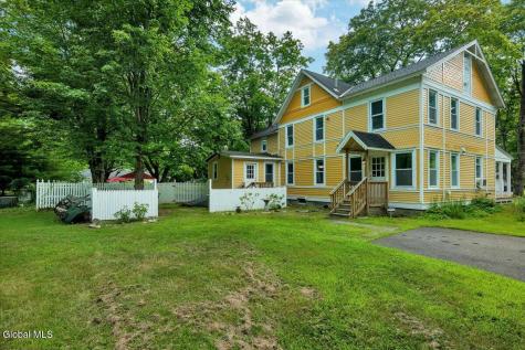 18 Gaffney Lane Kinderhook NY 12106