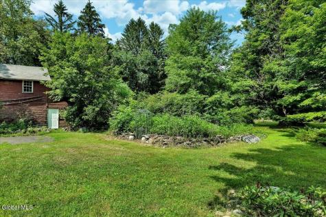 18 Gaffney Lane Kinderhook NY 12106