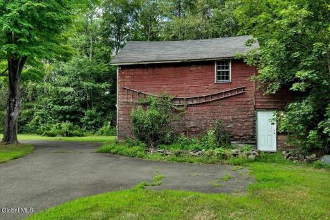 18 Gaffney Lane Kinderhook NY 12106