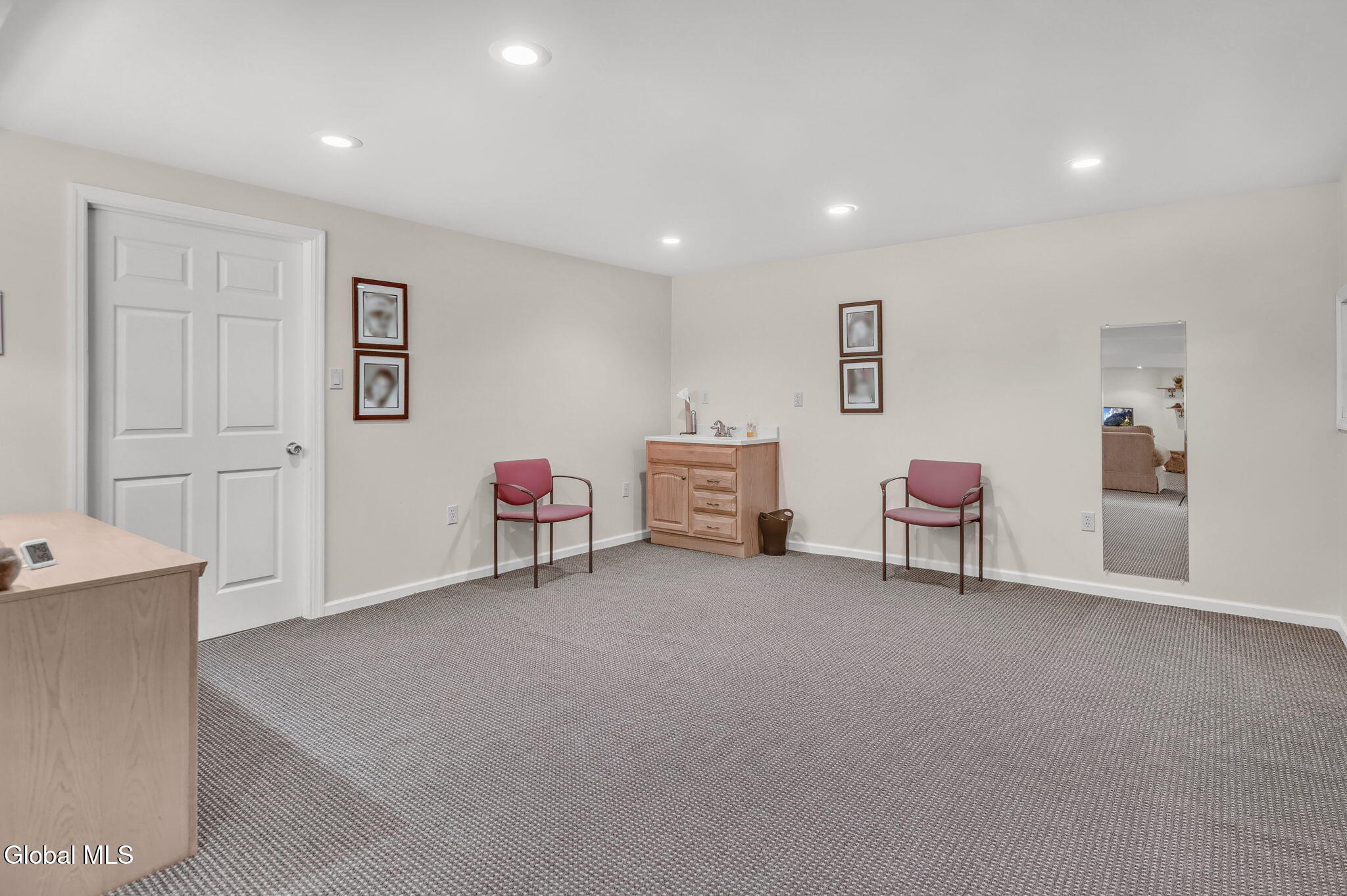 22 Hilander Drive Loudonville NY 12211