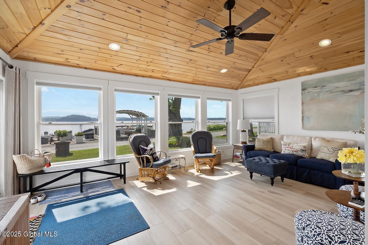 8 Riley Cove Road Malta NY 12020